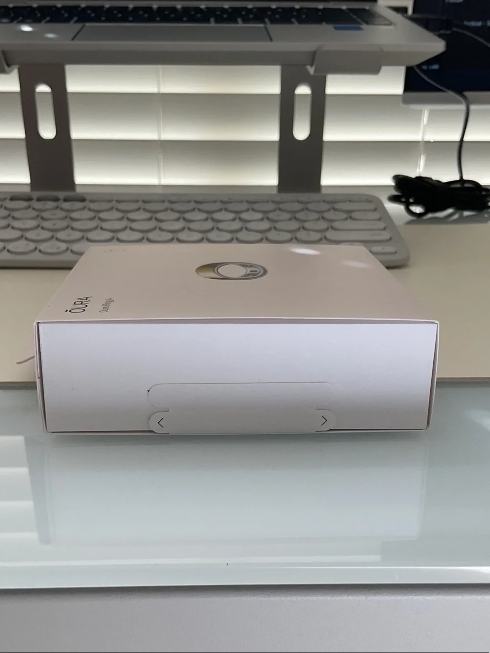 Oura Ring 4 Gold - Boxed